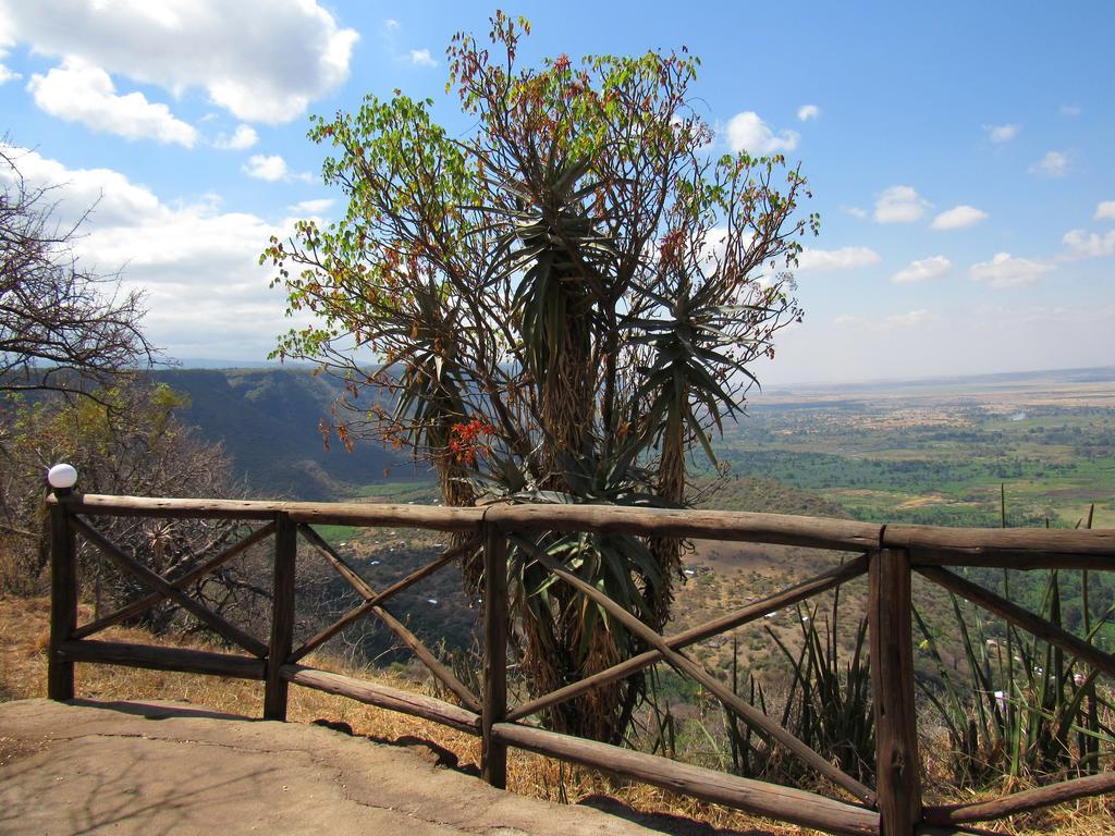 African Sunrise Lodge And Campsite Mto wa Mbu Zewnętrze zdjęcie